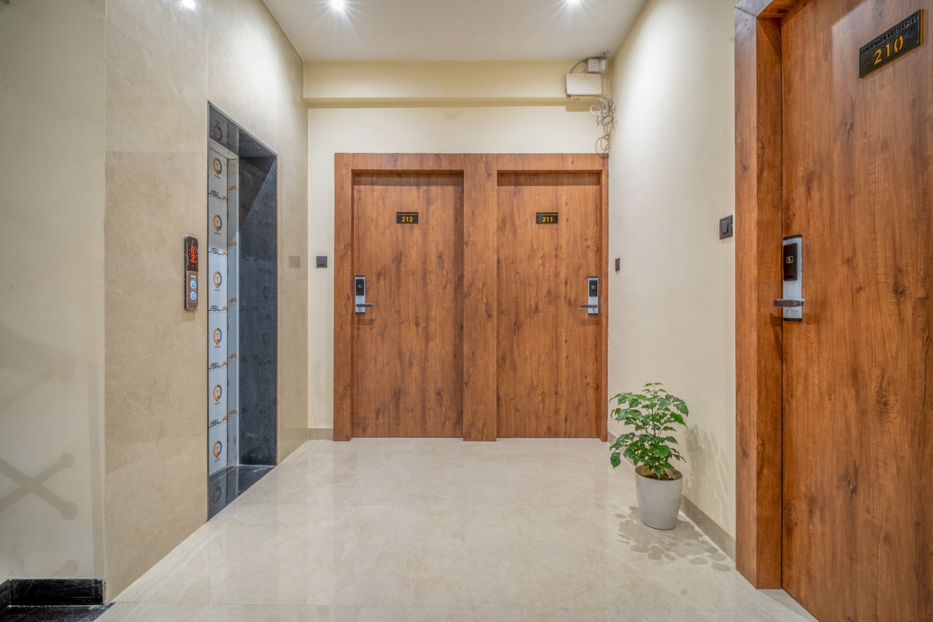 Benchmark Residence - Image 4